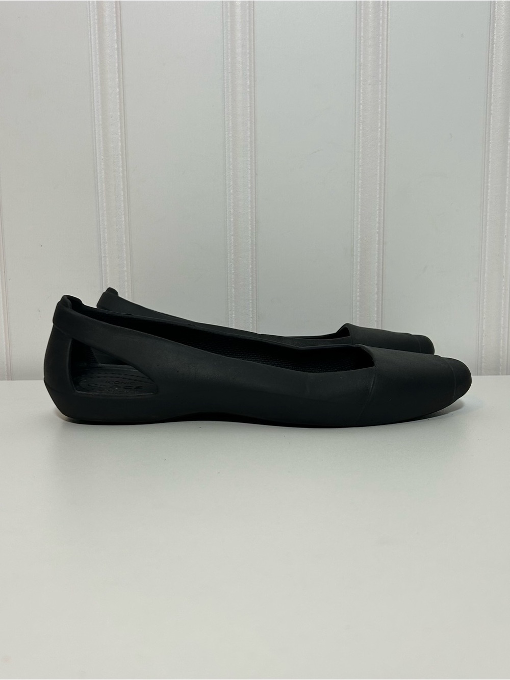Crocs Sienna Women's Black Slip-On Ballet Flat